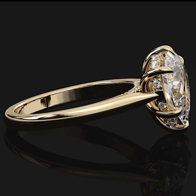 Pear Cut Engagement Ring