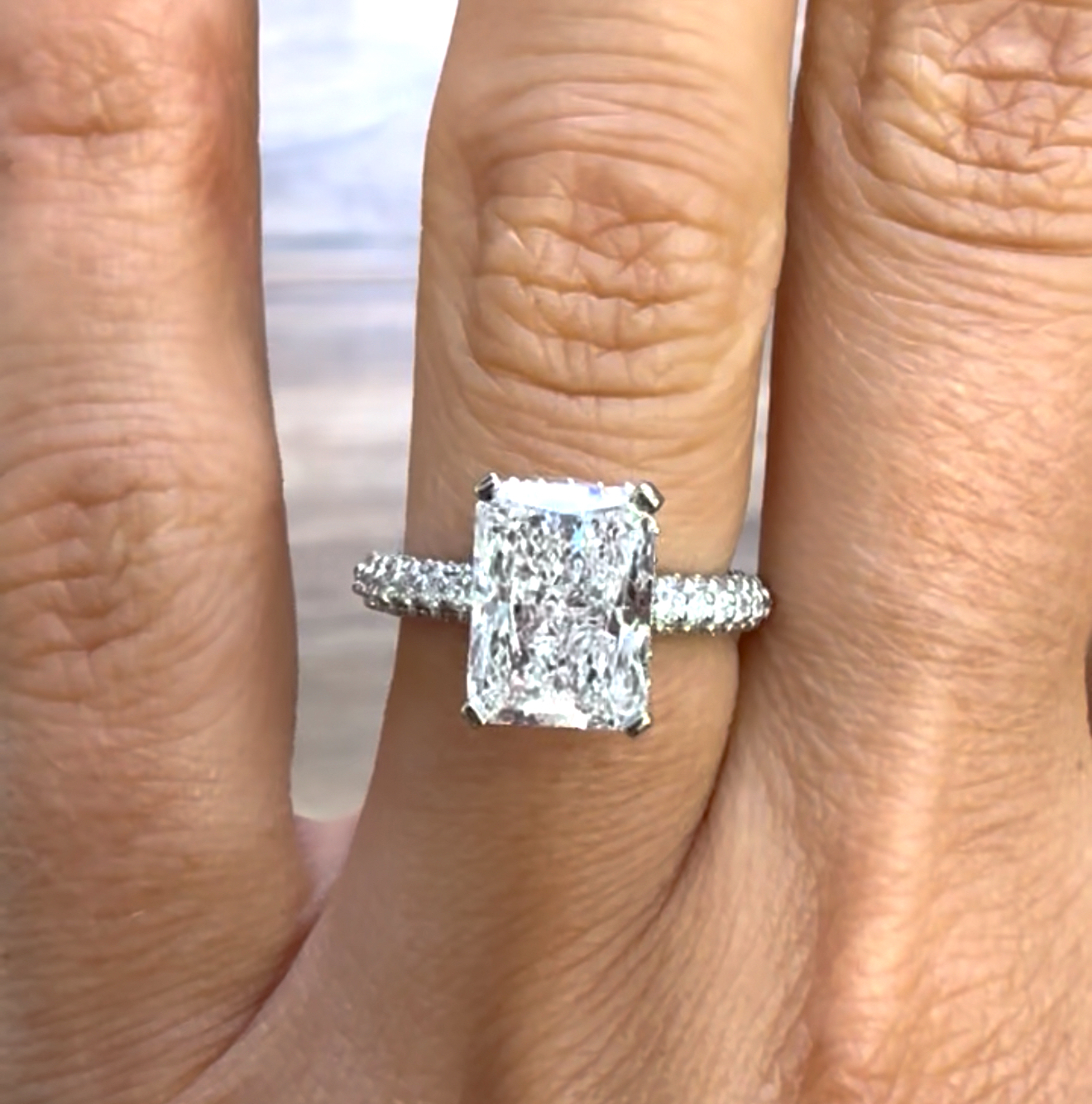 Radiant with Hidden Halo in Platinum