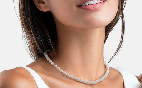 Natural White Akoya Pearl Necklaces