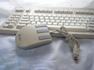 Sun /  320-1073  Type 5 US/Unix Keyboard without cable  -- Sun Part.