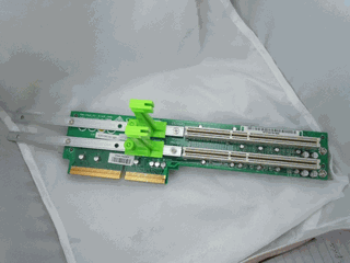 Sun / 370-7087 / PCI Riser Board for Sun Fire V240 -- Sun Parts