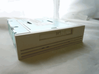 Sun / X6260A / 370-2176 / 4-8GB 4 mm DDS-2 Tape Drive -- Sun Parts