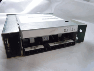 Sun / X6286A /  370-2376 / Internal 12-24GB 4 mm DDS-3 Tape Drive (Medium Grey Bezel) -- Sun Parts