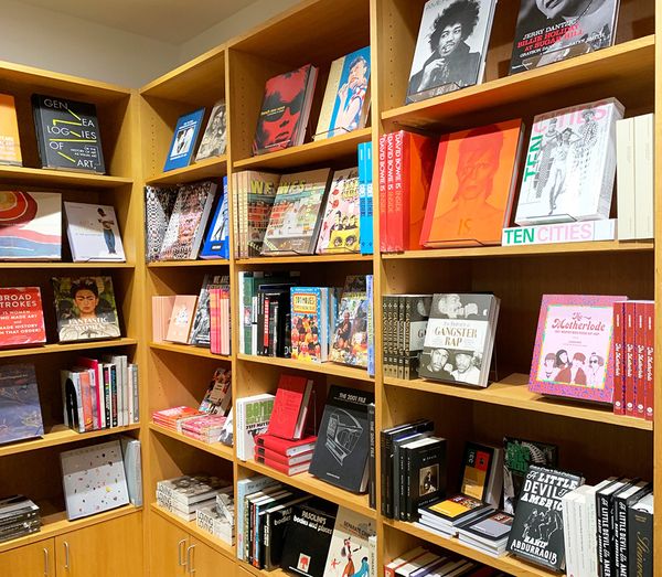ARTBOOK @ MCA Chicago: The MCA Store