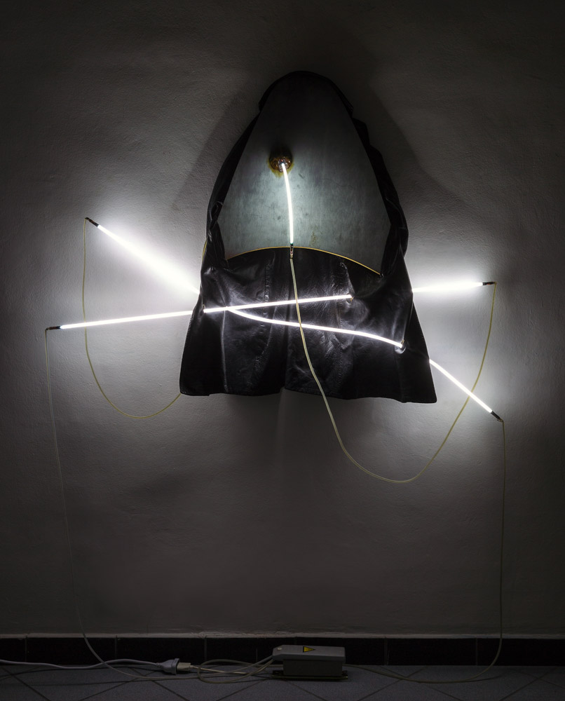 アート・デザイン・音楽 ART POVERA アート・デザイン・音楽 ART POVERA アート・デザイン・音楽 ART