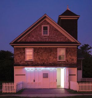 Dia: An Introduction to Dia's Locations and Sites