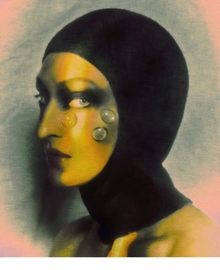 Elizaveta Porodina: Un/Masked