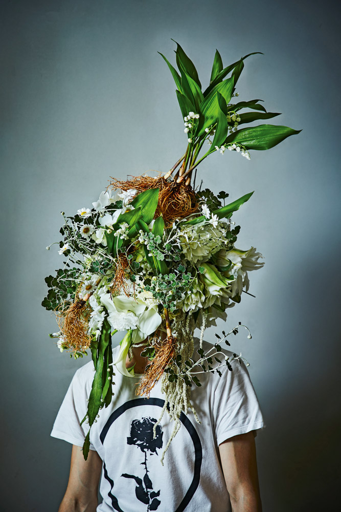 Flowers From the Renaissance to Artificial Intelligence