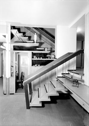 Fredrik Vrslev: Open Window