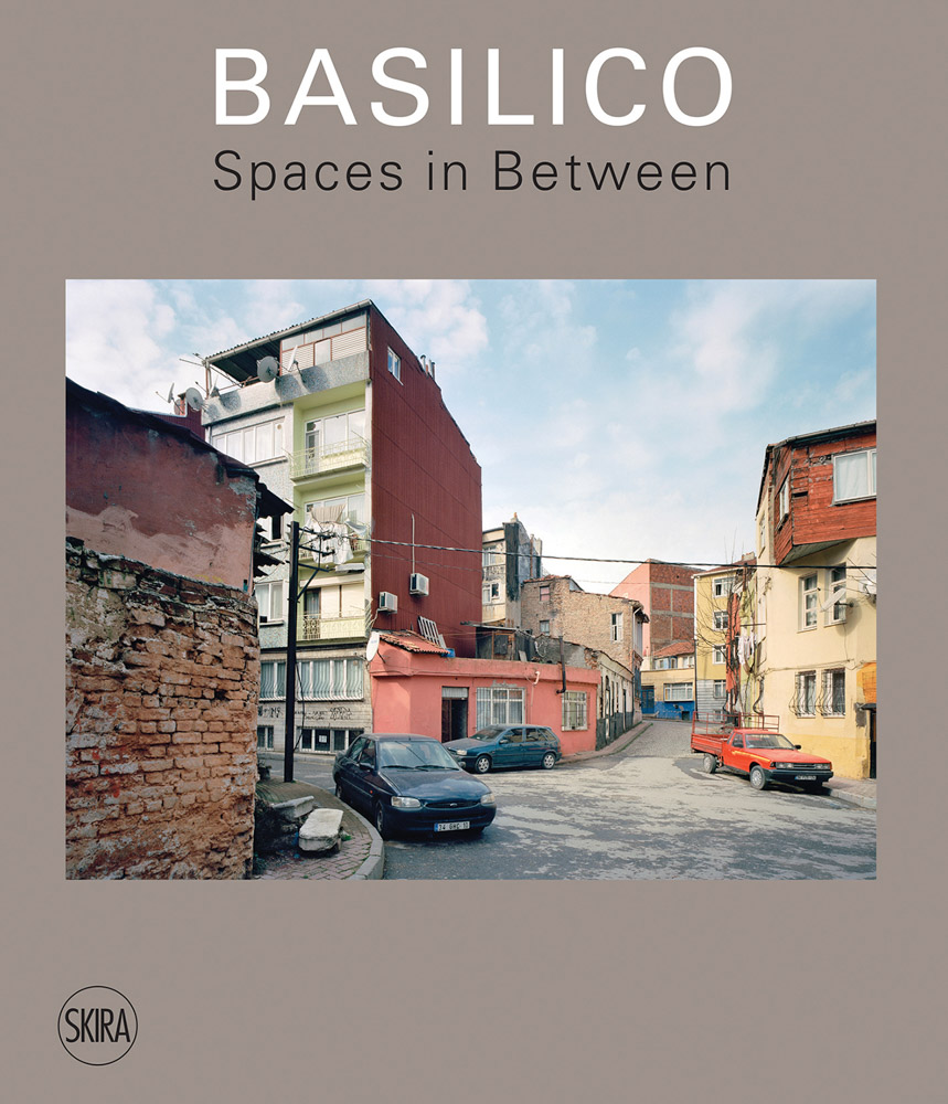 Gabriele Basilico Spaces in Between ARTBOOK | D.A.P. 2022 Catalog