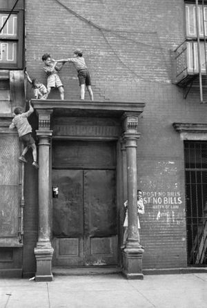 Helen Levitt: A Way of Seeing