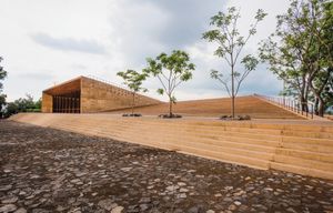 Isaac Broid + Productora: Teopanzolco Cultural Center