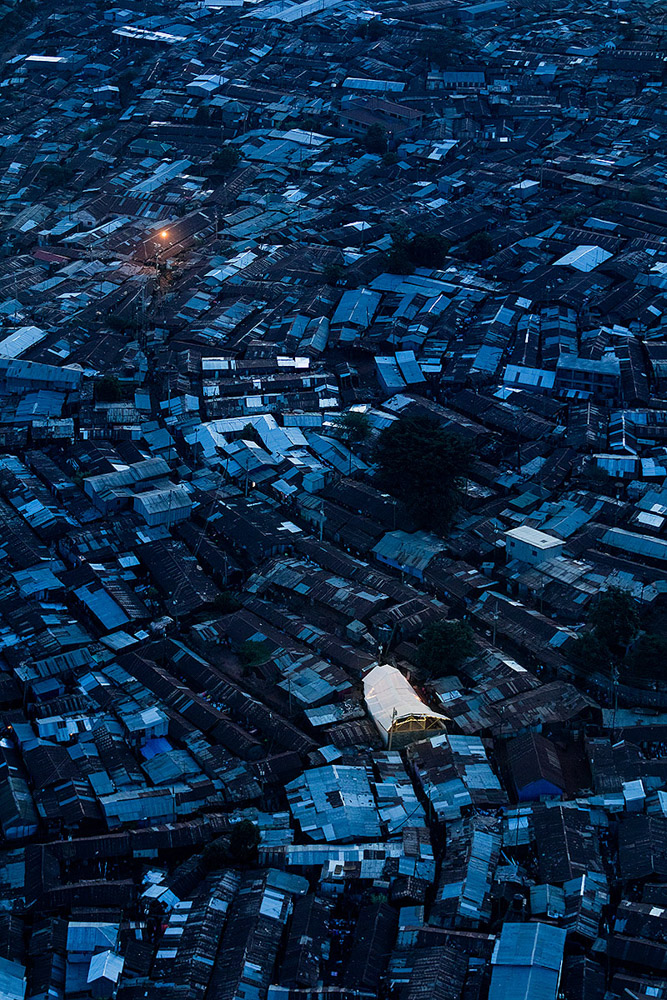 Iwan Baan Moments in Architecture ARTBOOK | D.A.P. 2024 Catalog