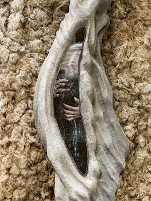 Kl�ra Hosnedlov�: Embrace