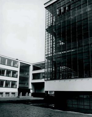 Lucia Moholy: Between Photography and Life 1894-1989