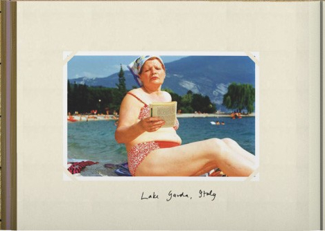 サイン本★Ｌｉｆｅ’ｓ　ａ　Ｂｅａｃｈマーティンパー写真集カメラ美術手帖 Amazon.co.jp: Life's a Beach : マーティン・パー: 本