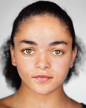 Martin Schoeller: Close