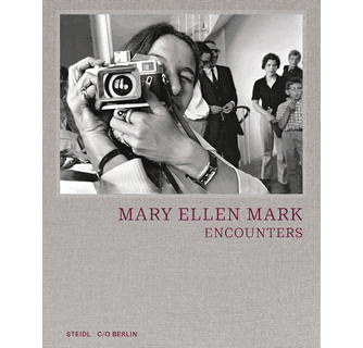 Mary Ellen Mark Encounters ARTBOOK | D.A.P. 2023 Catalog Books