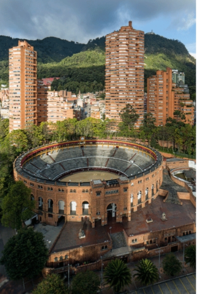 New York Times: The Latin Aesthetic, at Home on Any Horizon