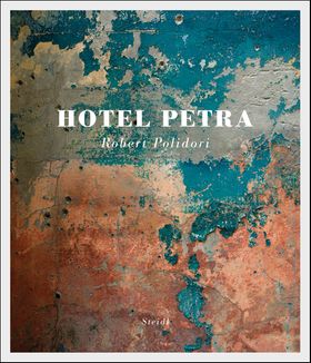 Robert Polidori: Hotel Petra