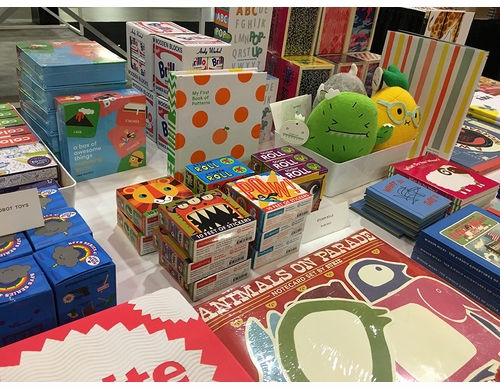 See pics from our 2017 AIGA pop-up bookstore!