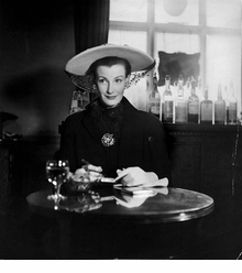 Under the Influence: John Deakin, Photography and the Lure of Soho