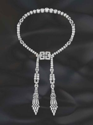 Van Cleef & Arpels: Timeless Beauty