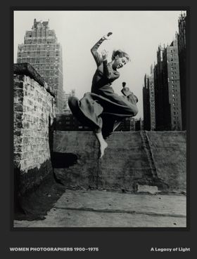 Women Photographers 19001975