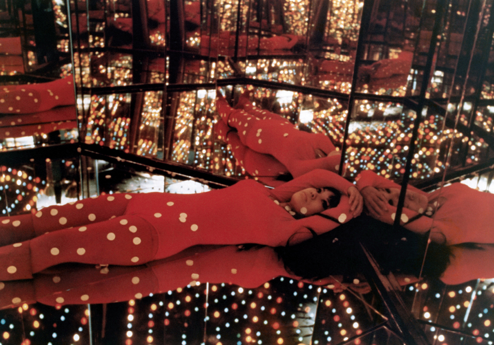 "Kusama�s Peep Show or Endless Love Show" (1966), 