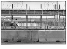 Zoe Leonard: Al ro / To the River