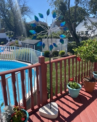 24" DOUBLE PETALS GARDEN WHEEL (BLUE-GREEN) WITH CEMENT BASE <P>6 COLORS AVAILABLE