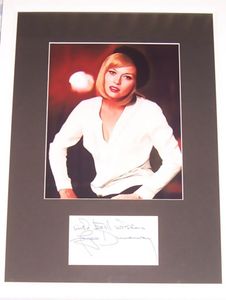 Faye Dunaway autograph custom framed with vintage 8x10 photo