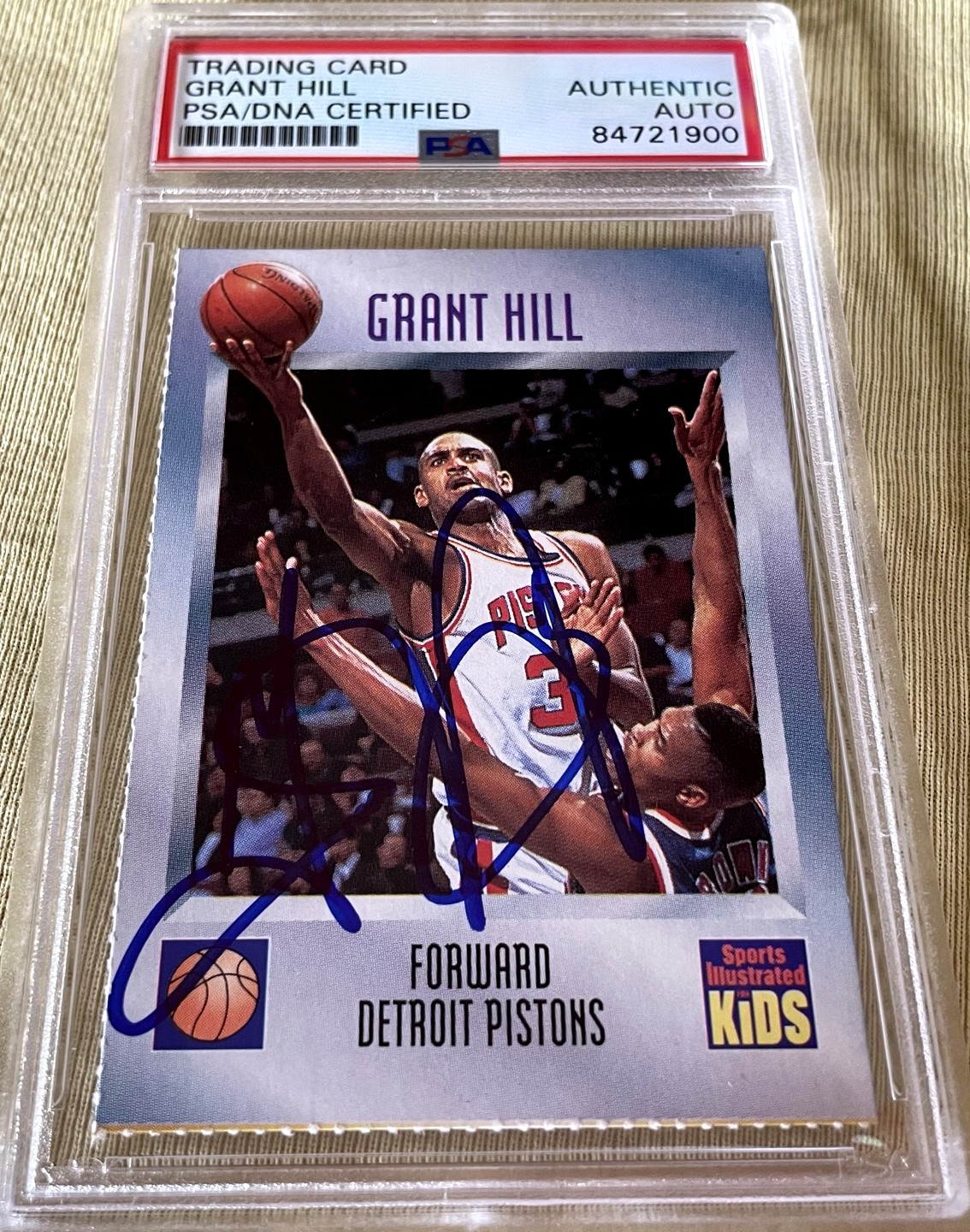 Grant Hill autographed Detroit Pistons 1995 Sports Illustrated for Kids
