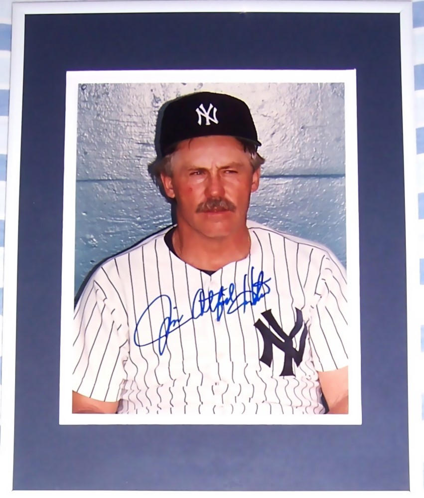 Jim (Catfish) Hunter autographed New York Yankees 8x10 photo custom framed