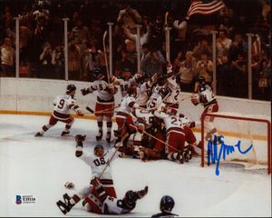 Mike Eruzione autographed 1980 Miracle on Ice USA Olympic Hockey Team celebration 8x10 photo BAS