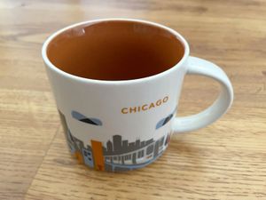 Starbucks 2013 You Are Here Collection Chicago 14 ounce collector coffee mug LIKE NEW
