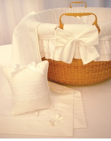 Blauen Nantucket Lightship Basket Linens