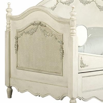 charlotte day bed trundle & moulding (versailles cream with versailles blue)