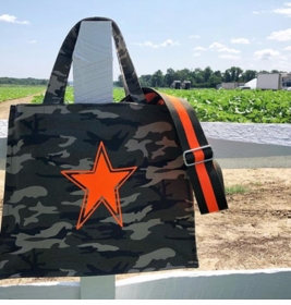 classic camo mag tote