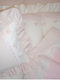 Gingham and Bows Crib Bedding