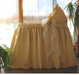 greenwich bassinet <br> (contact us for pricing)