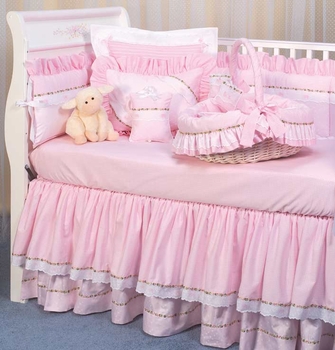 hearts crib bedding by blauen