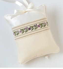 Ivory Luna and Honeycomb Crib Bedding