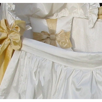 jolie bassinet <br> (contact us for pricing)