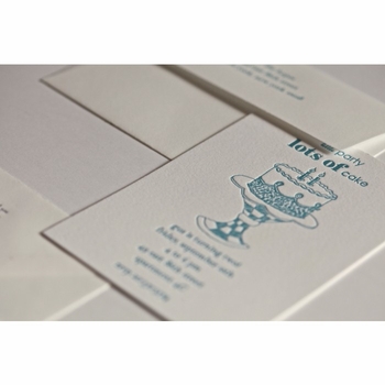 kid's parties invitations - lots of cake