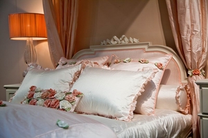 lulla smith adult size linens