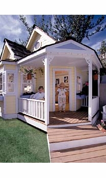 Luxury Playhouse - Hampton Cottage by La Petite Maison
