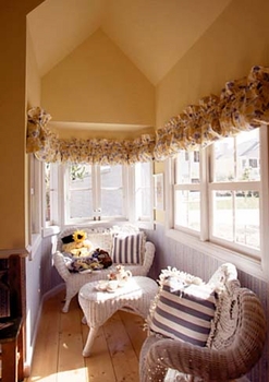 Luxury Playhouse - Hampton Cottage by La Petite Maison