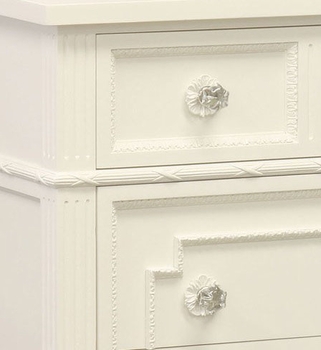 marcheline chest