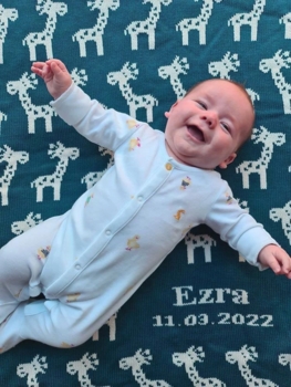 personalized giraffe baby blanket